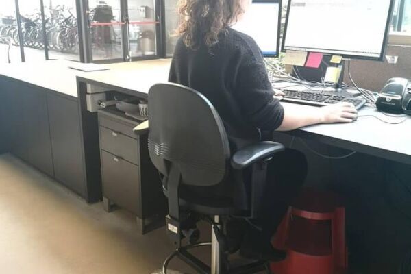 Baliestoel voor Onthaal van Bedrijvencentrum De Punt