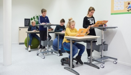 Het belang van ergonomische hulpmiddelen voor in het klaslokaal