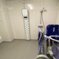 Body Dryer in doucheruimte van zorginstelling – contactloos drogen
