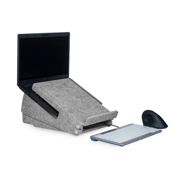 Ergo‑Top 320 Circular gecombineerd met laptop en externe muis op bureau