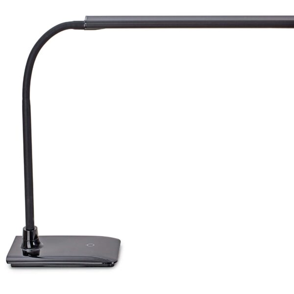 Zijaanzicht van de Bureaulamp Pirro in zwart met strak design.