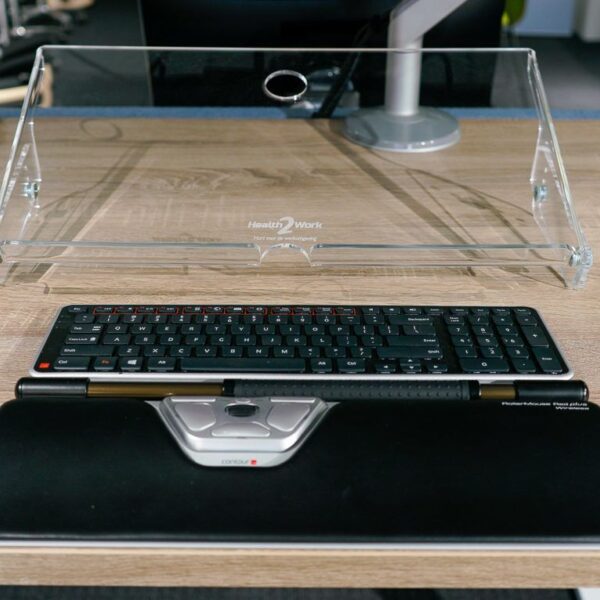 ErgoWork documenthouder bureau in een moderne kantooromgeving.