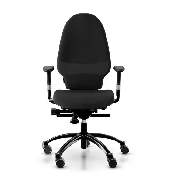 De RH Extend Large bureaustoel geplaatst op een witte achtergrond, zonder neksteun.